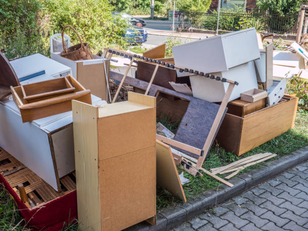 Best Commercial Cleanout Services  in Bloomington, CA